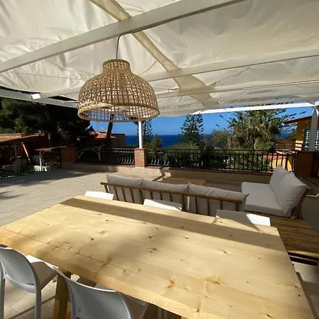 Villa Azzurra *